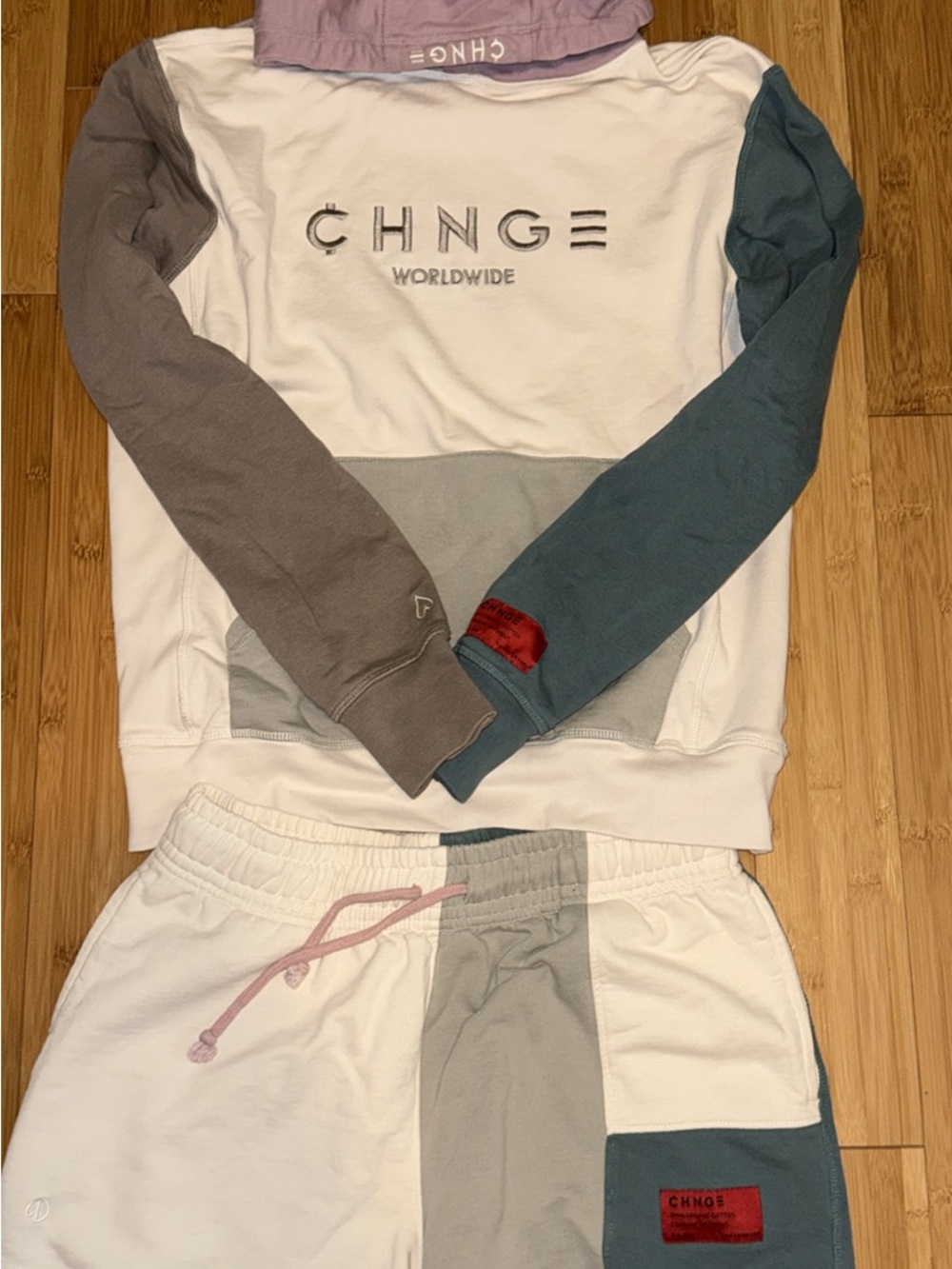 CHNGE Colorblock Sweatshirt & Shorts Set - White, Gray, Teal, Mauve
